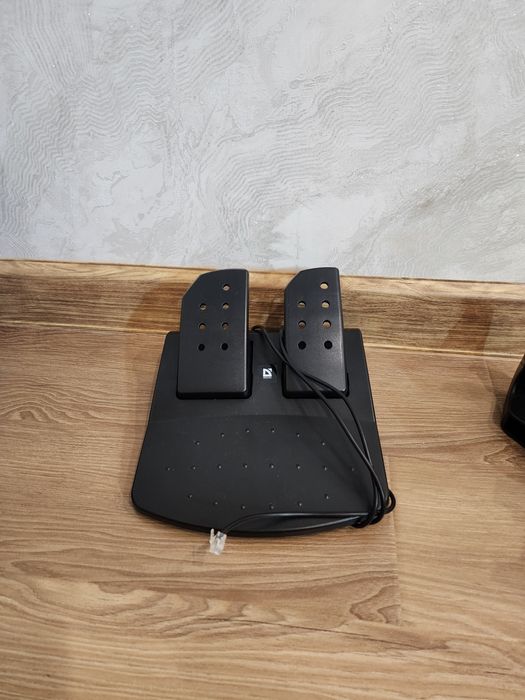 Игровой руль DEFENDER