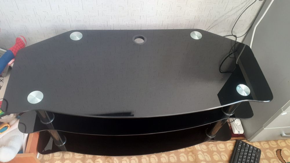 Продам подставку под тв