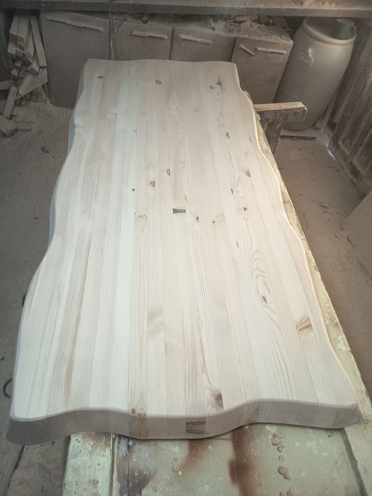 Маси и пейки с жив ръб