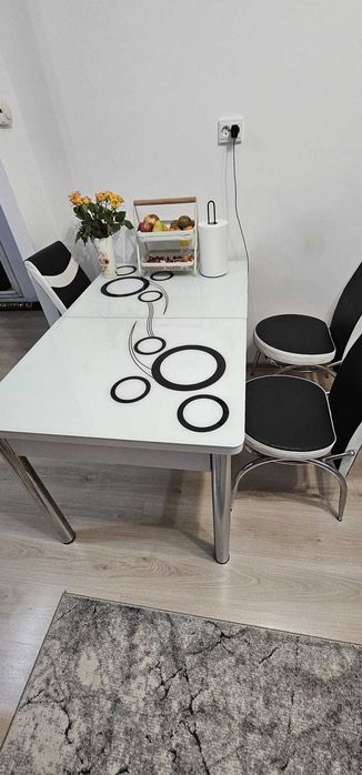 Vand masa extensibila + 6 scaune