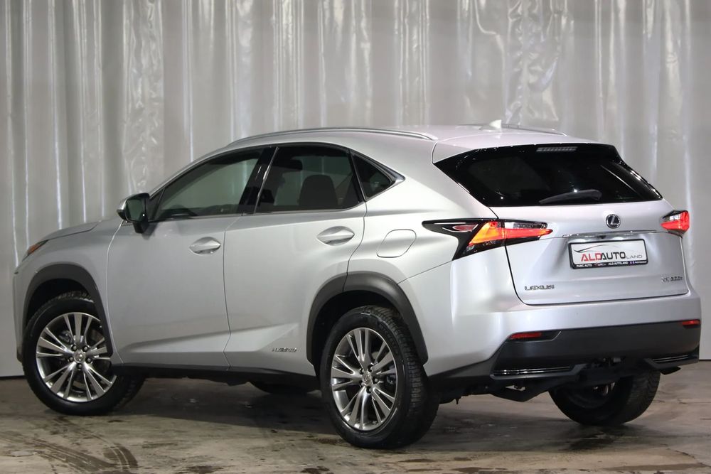 Lexus Seria NX *AWD *Hybrid * Faruri si stopuri LED * Incalzire scaune * Navigatie