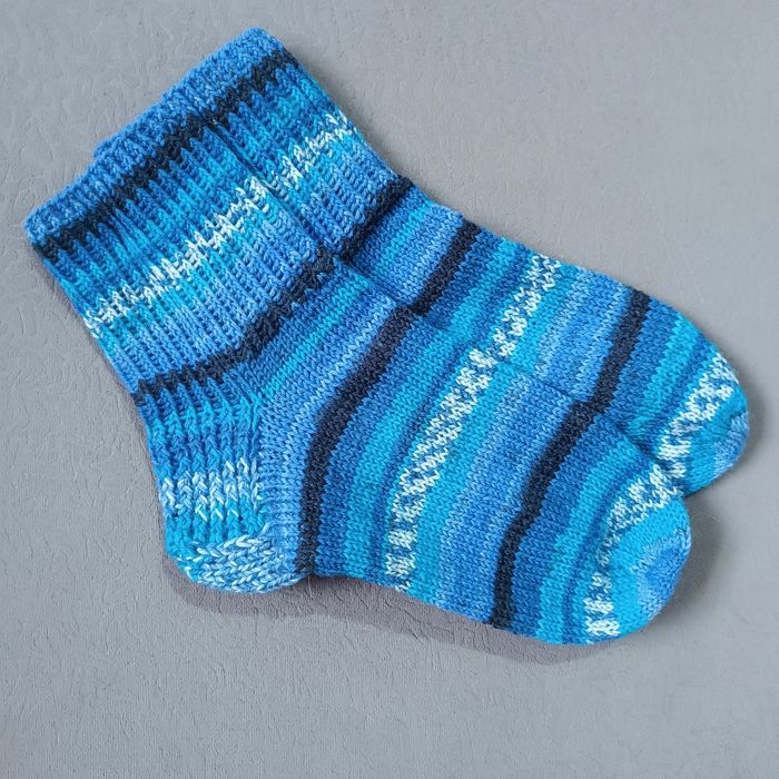 Вязанные носки и следки