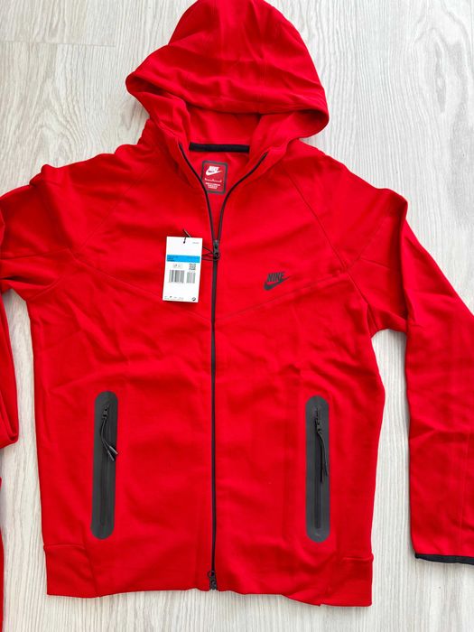 Trening Nike TECH Fleece Rosu 2024 - Model Unisex Premium Bumbac