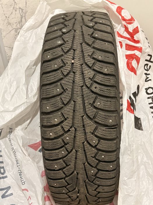 продам шины R195/65/15 шипованный нокиан  lkontyres