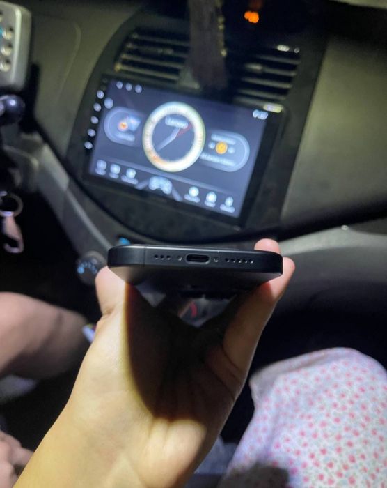 iPhone 15 pro sotiladi