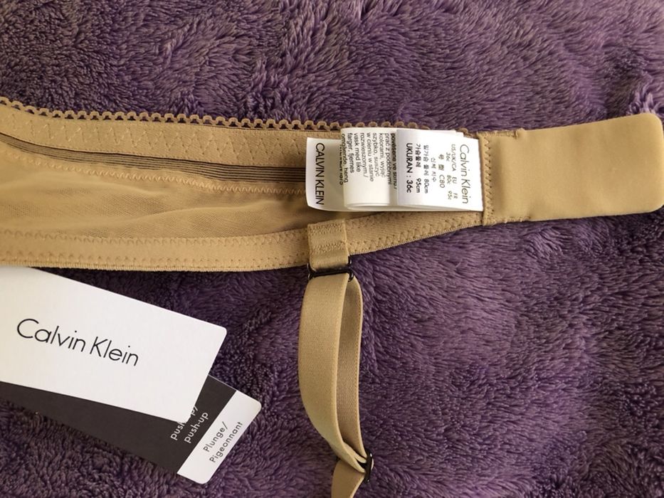 Сутиени Victoria’s Secret , Calvin Klein