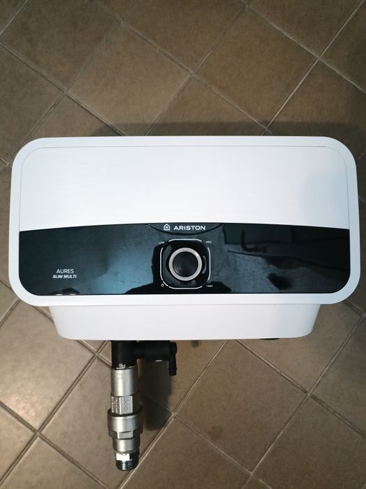 Проточен бойлер ARISTON 7.0-8.3kw