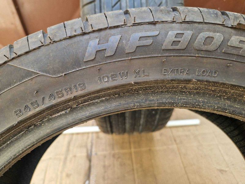 2 Hifly R19 245/45
летни гуми
DOT3022