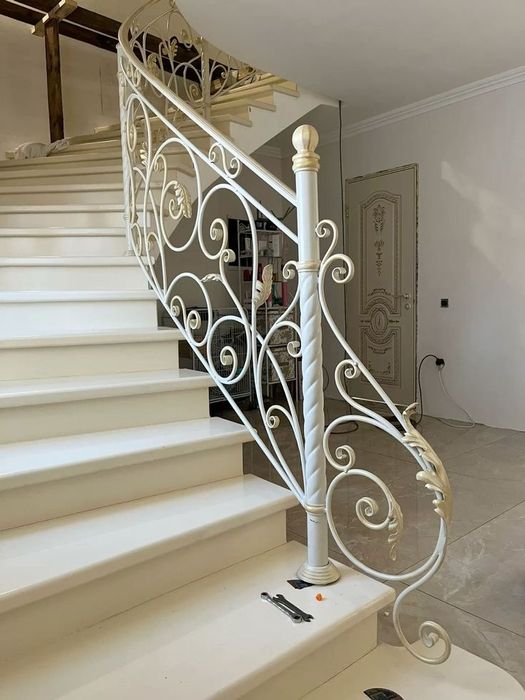 Balustrade  de lux si Garduri decupate CNC