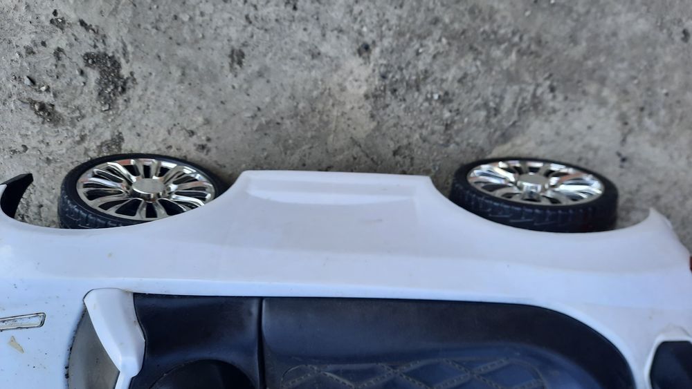 СРОЧНО Продам Машинку белую