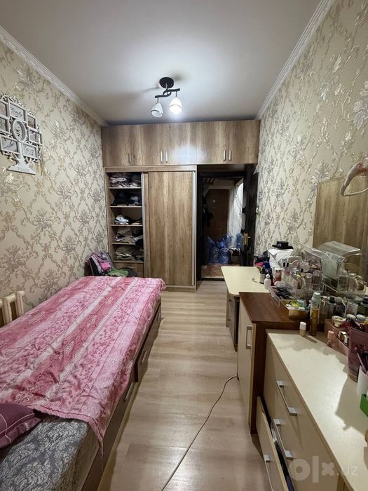 Срочно Продам квартиру Сергели 7 2/1/5 .