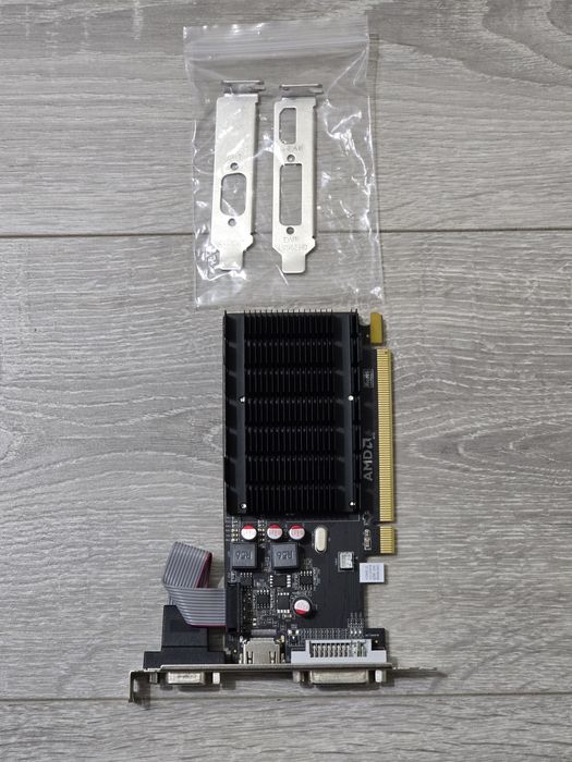 Placă video SAPLOS Radeon HD 5450 – 2GB DDR3, Low Profile