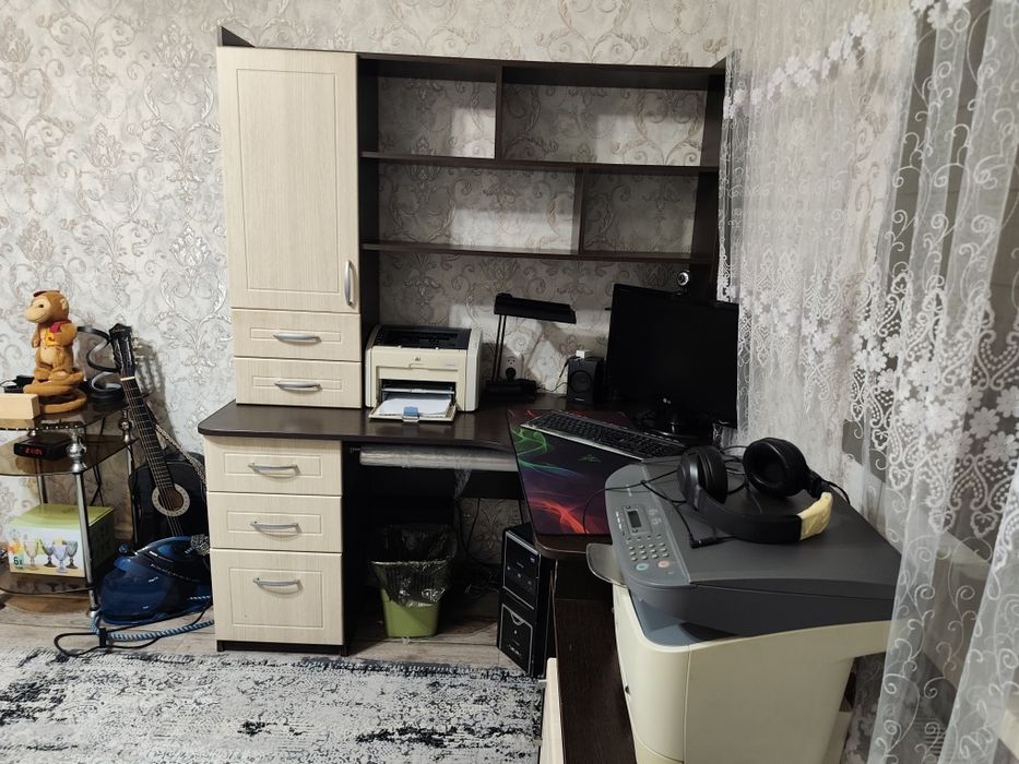 Компьютерный стол