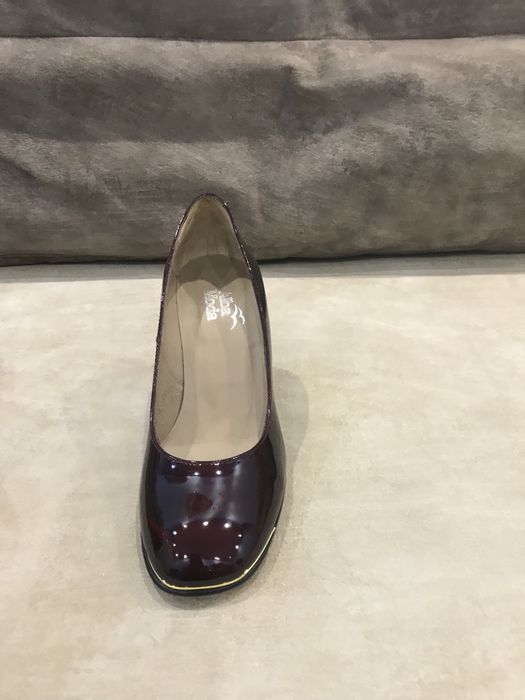 Туфли женские лаковые