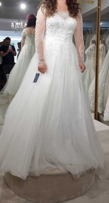 Vand Rochiță de Mireasă