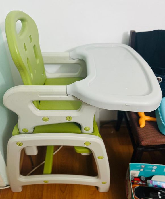 Scaun + masă bebeluș