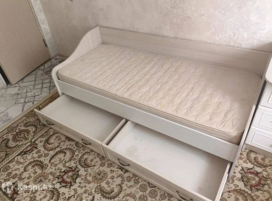 продам кровать хорошый