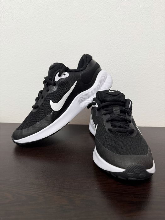 Детски Маратонки  NIKE REVOLUTION 7