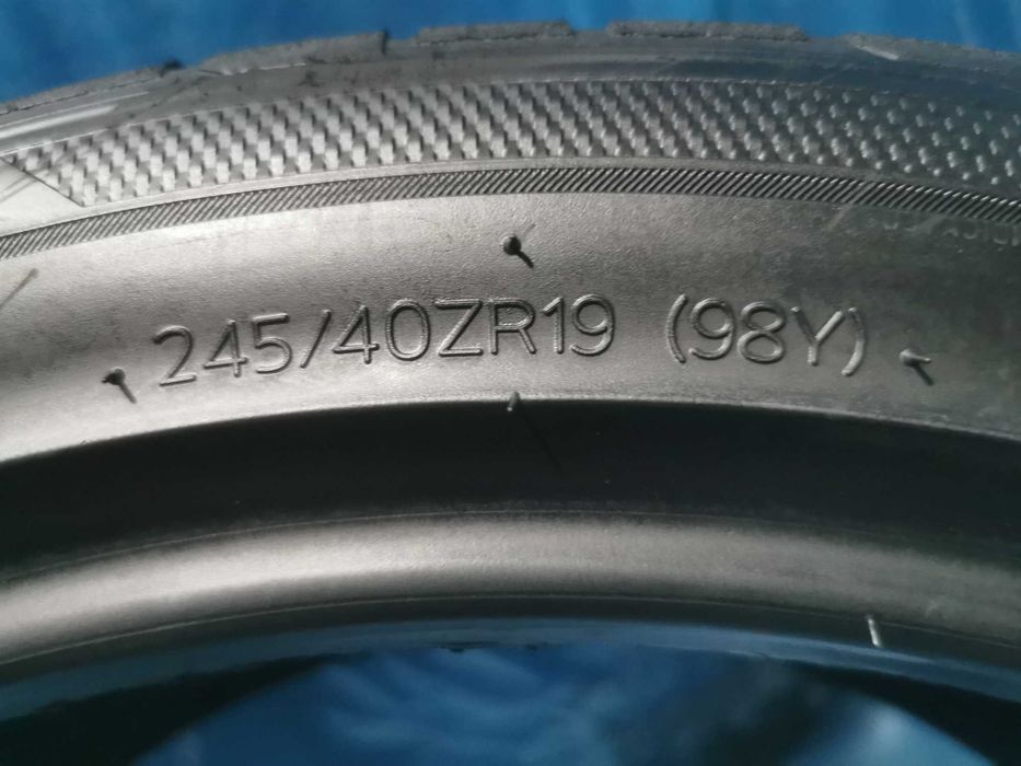 245/40 ZR19 hankook 2 bucati