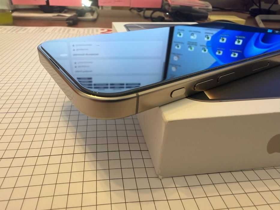 iPhone 16 PRO MAX 256 - garantie emag