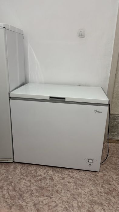 Продаю морозильник