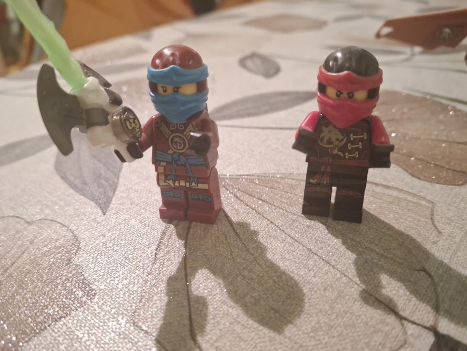 Продавам всички тези сетове/легота  на Нинджаго