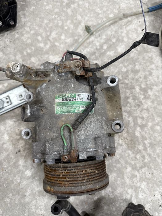 Задна броня, врати и други за Honda Civic 8 2.2 cdti на части