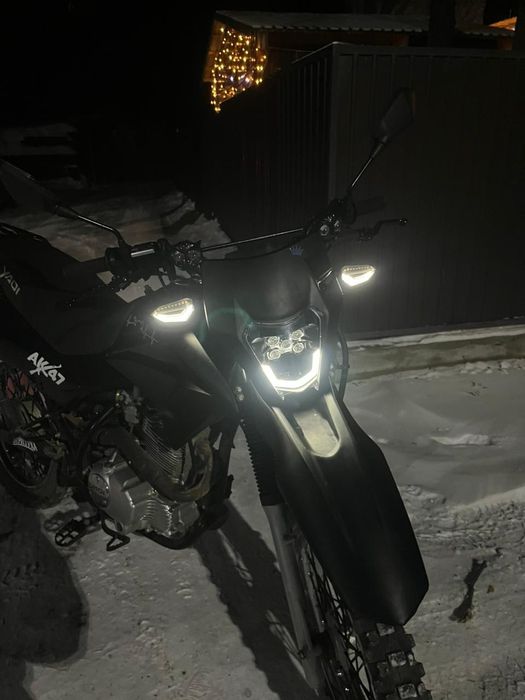 Мотоцикл yaqi 250