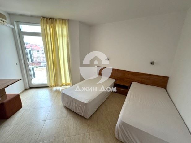 Продава се Двустаен апартамент в к.к. Слънчев бряг - 69 кв.м за 943 €/кв.м - Снимка #2