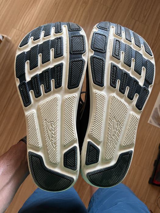 Altra Escalante 4