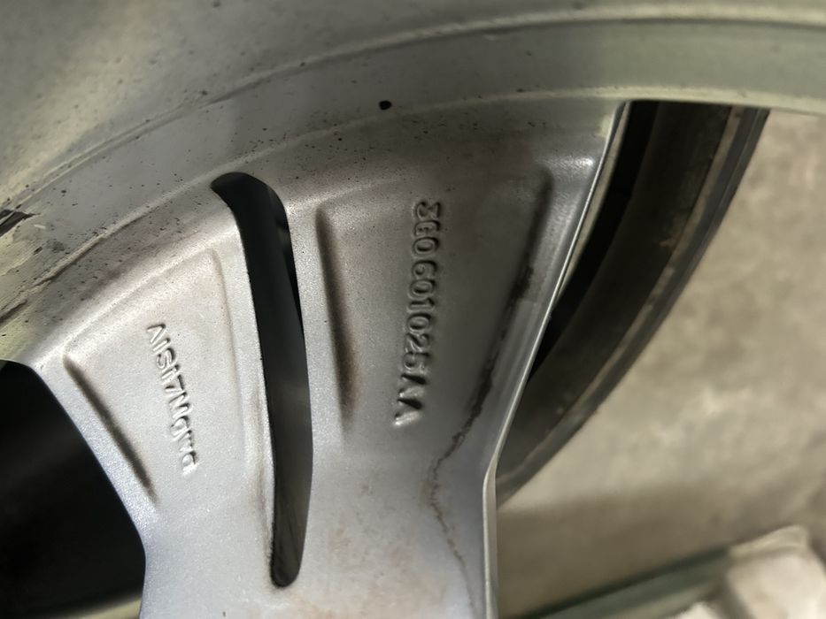 VW Passat alltrak 18 5X112