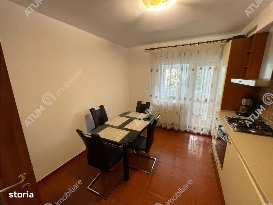 Apartament 3 camere decomandate 2 balcoane in zona centrala Sibiu