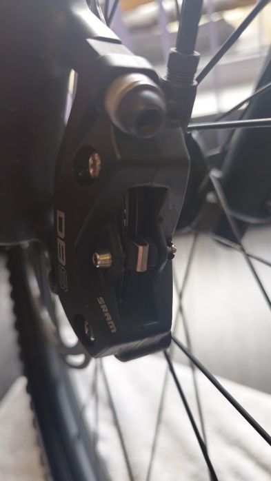 Спирачки SRAM DB8