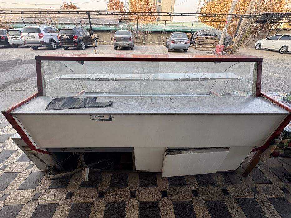 Vitrina sotiladi holati yaxshi