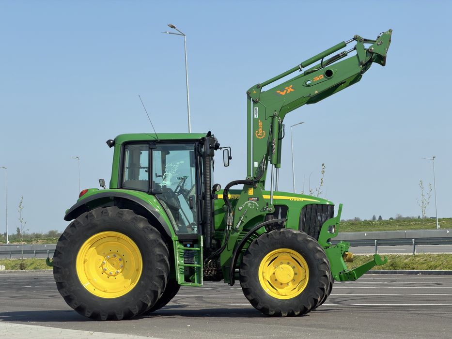 Tractor John Deere 6920 S Premium de 165 cp Incarcator Hauer VX 150 Case Claas New Holland Fendt Deutz John Deere 6930 6830