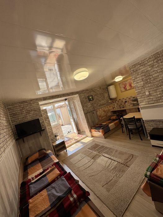 Квартира/Стая за работници в с. Равно поле