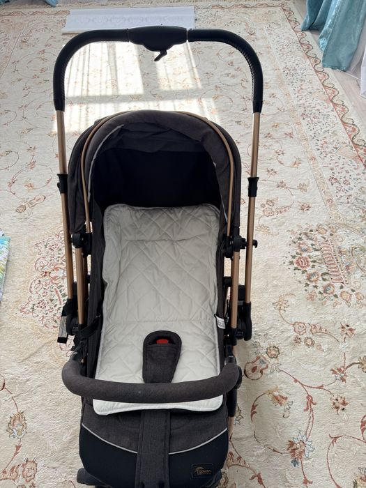 Срочно продается детская коляска.