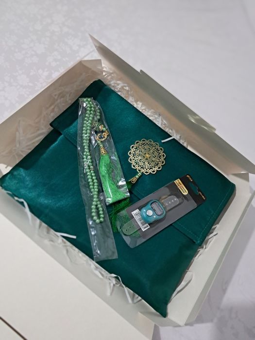 Подарочный набор жайнамаз с чехлом