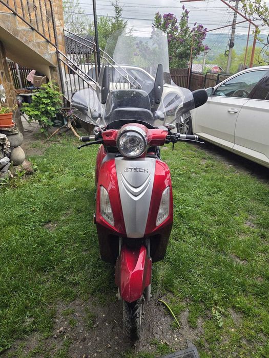 Vand triciclu electric pentru 2 persoae, folosit