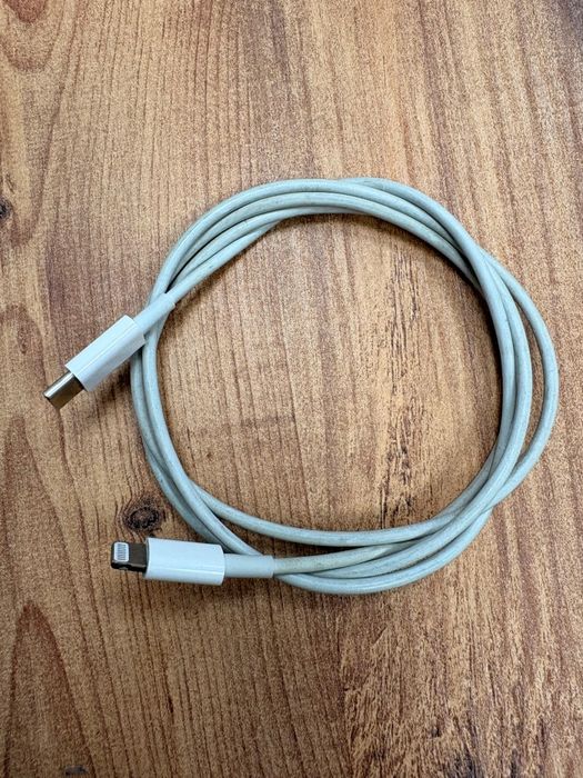 iPhone 13 - cablu de date/încărcare