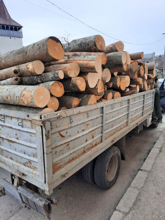 Vind lemne de foc fag carpen și ceroi la preț avantajos 1600camioneta