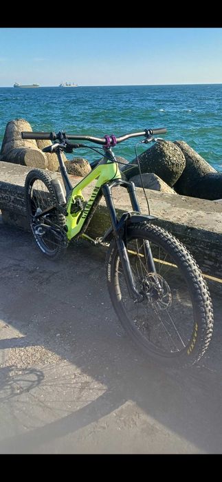 Продавам cayon sender 2020 al