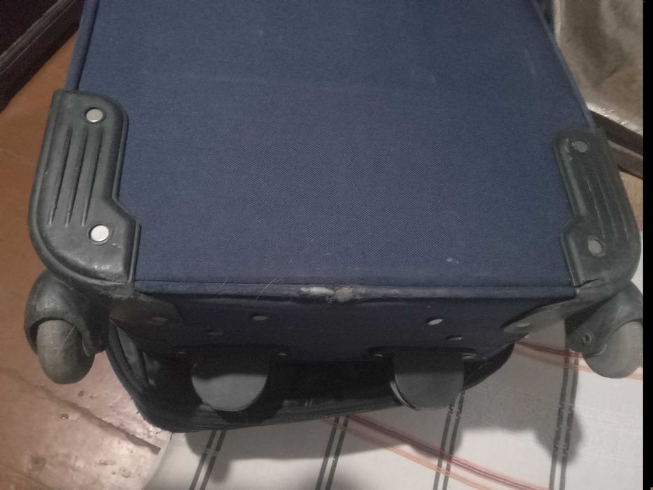 Продаётся Чемодан IT Luggage