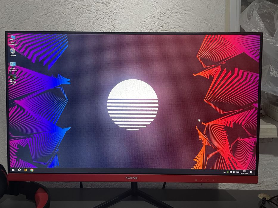 Системный блок и монитор sanc