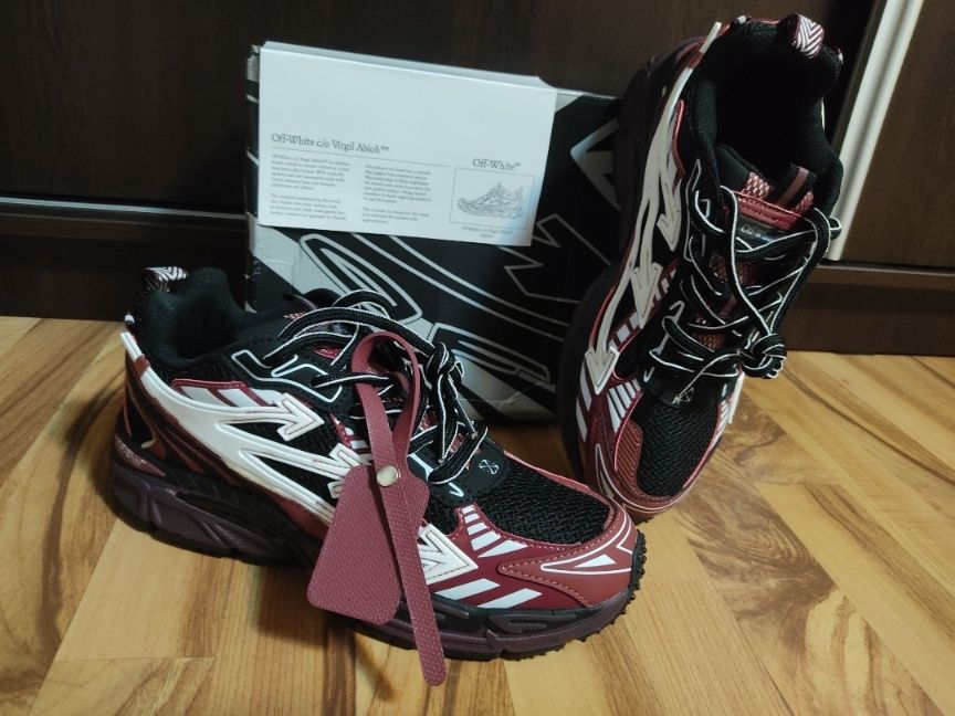 Off White Be Right Back (marimi: 43,44)