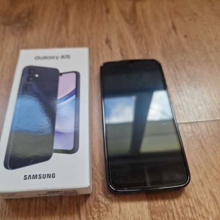 Продавам Samsung A15