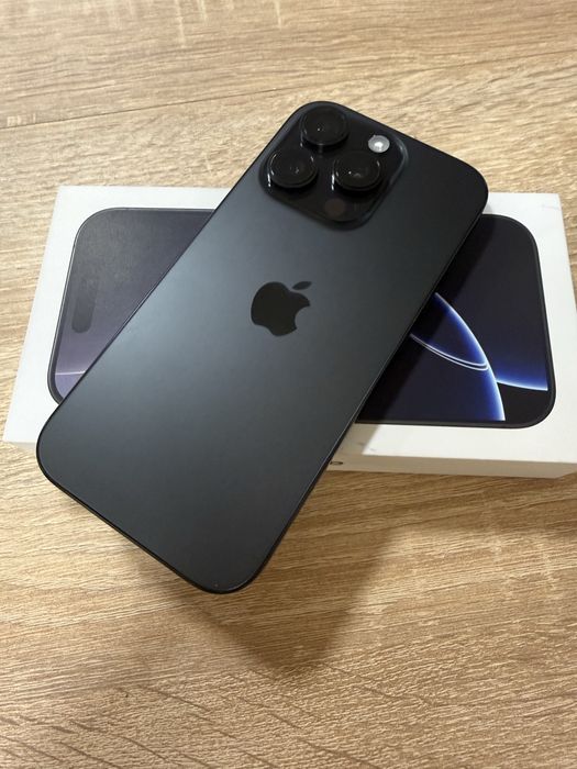 IPhone 16 pro black titanum 128 GB