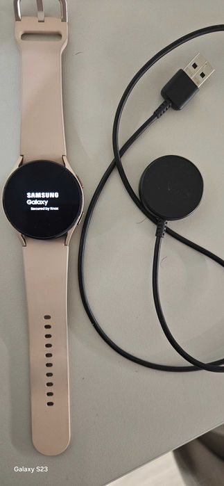 Smart часовник galaxy watch 4