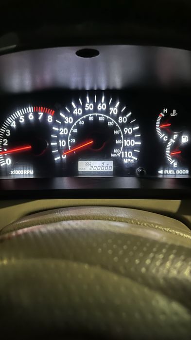 Toyota Corolla в хорошем состояний