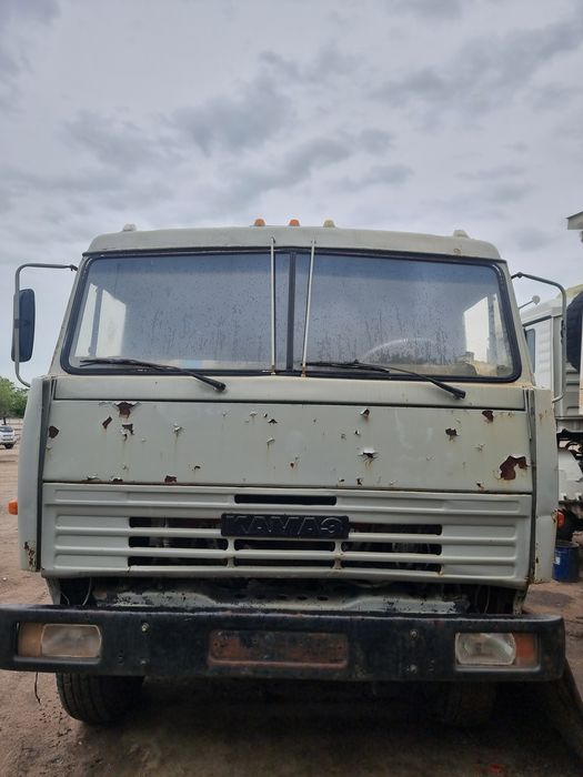 Продам тягач Камаз